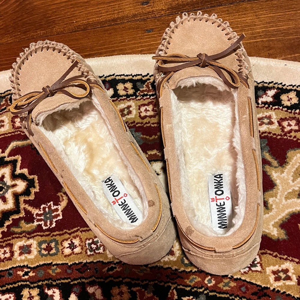Minnetonka Moccasin Slippers